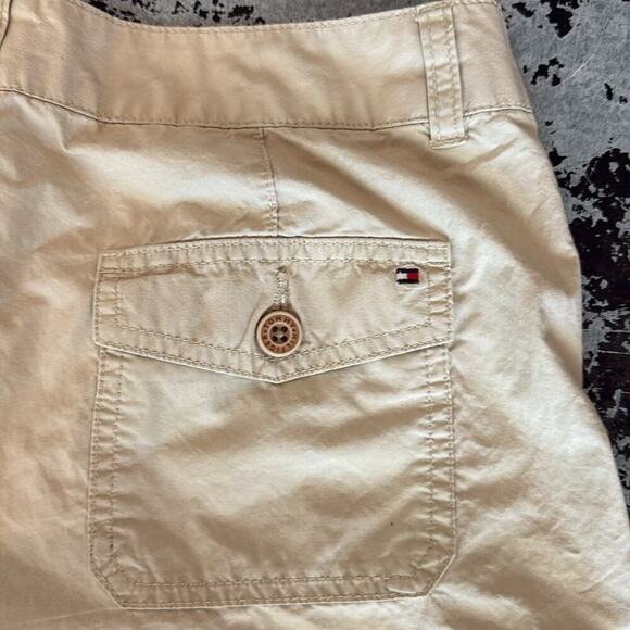 Tommy Hilfiger Khaki Roll Cuff Shorts Size 6 - Picture 1 of 6